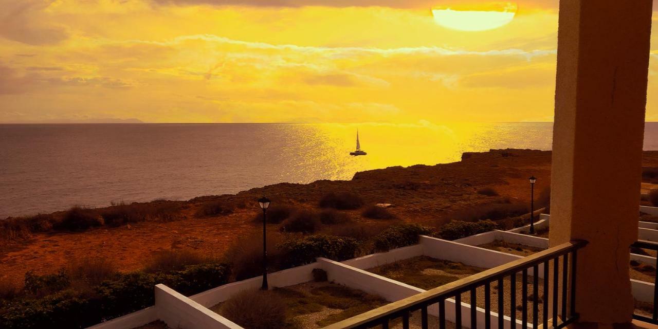 Apartamentos Moon Dreams Cabo De Banos Cala'N Blanes (Menorca) Exterior foto